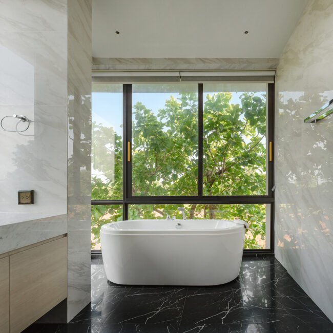 RT Residence, Khaoyai Thailand by PO Architect